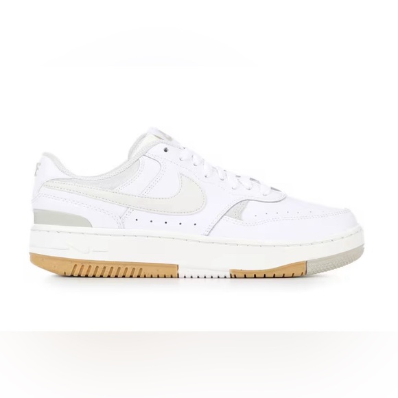Nike Women's Sneakers - White and Tan - Picture 4 of 10